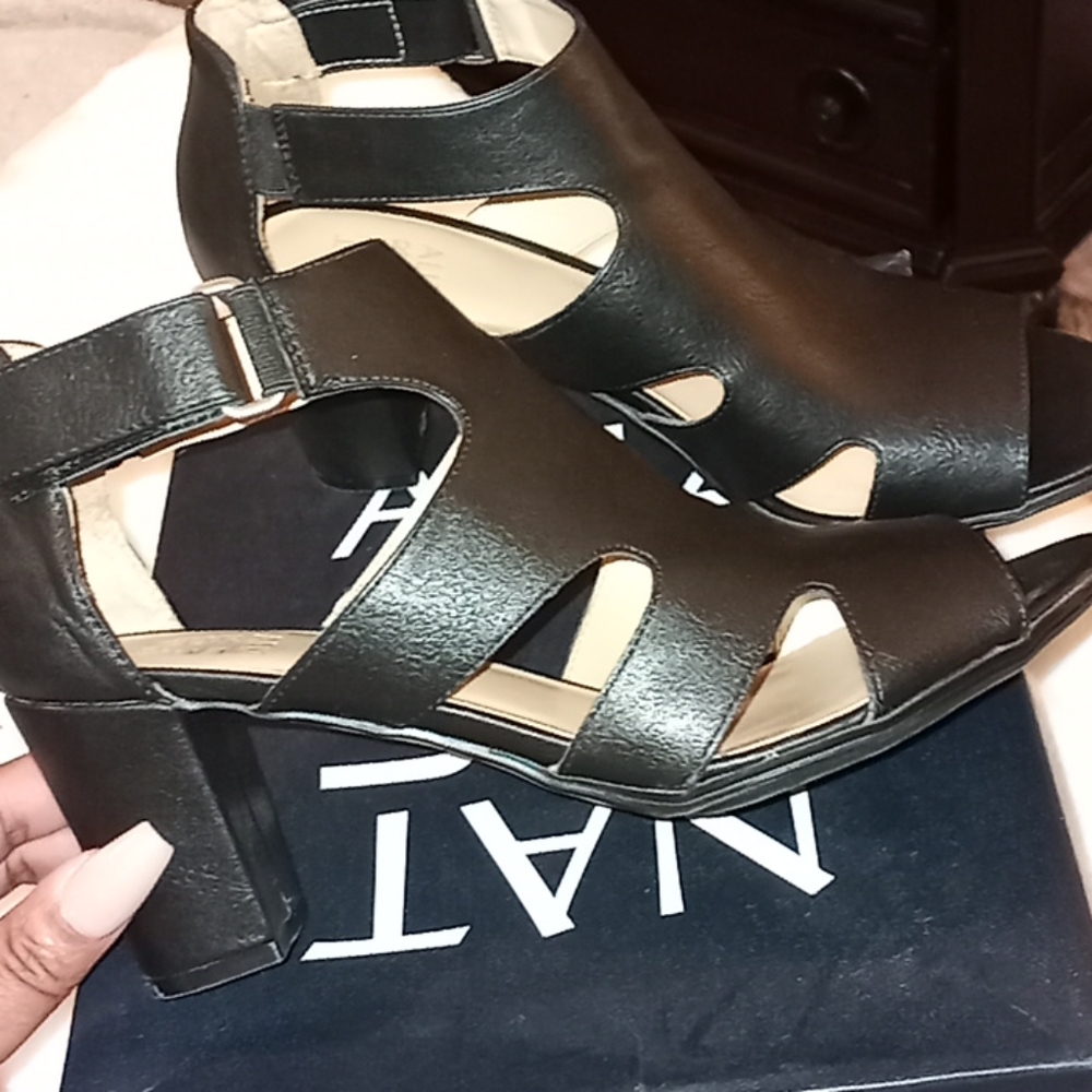 Casual dress shoe